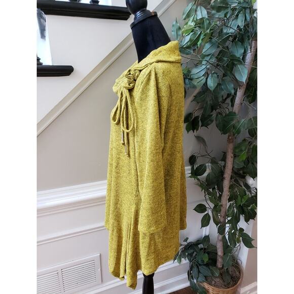 Coco Bianco Sweater Women's XL Yellow Knit Cowl Neck Asymmetrical Slit Hem - Picture 11 of 12